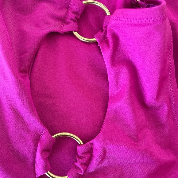 H&M One Piece Swimsuit - Picture 3 of 6